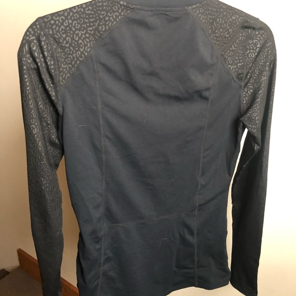Fabletics long sleeve pullover - Picture 4 of 6